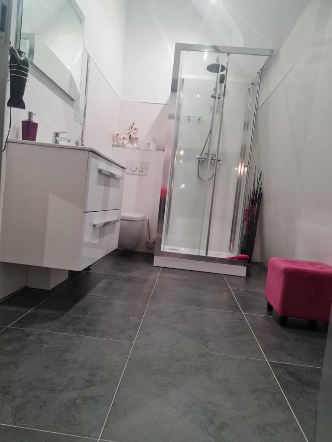 Les Reves By Isa Hotel Arras Bagian luar foto